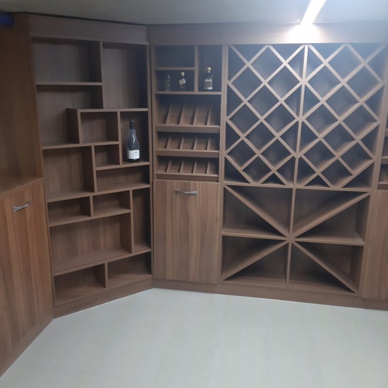 Шкафы для хранения спиртных напитков