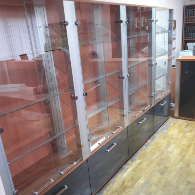 Торговая мебель